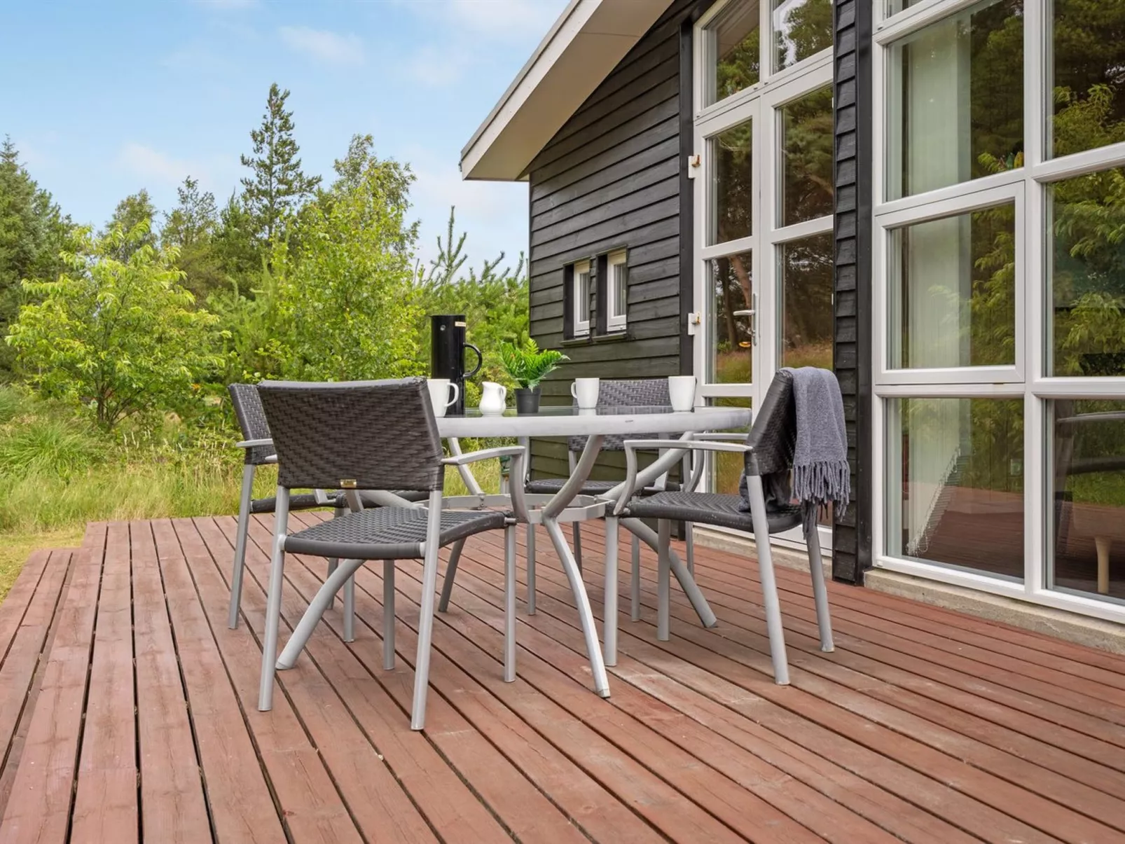 "Akkar" - 1.8km from the sea-Outside