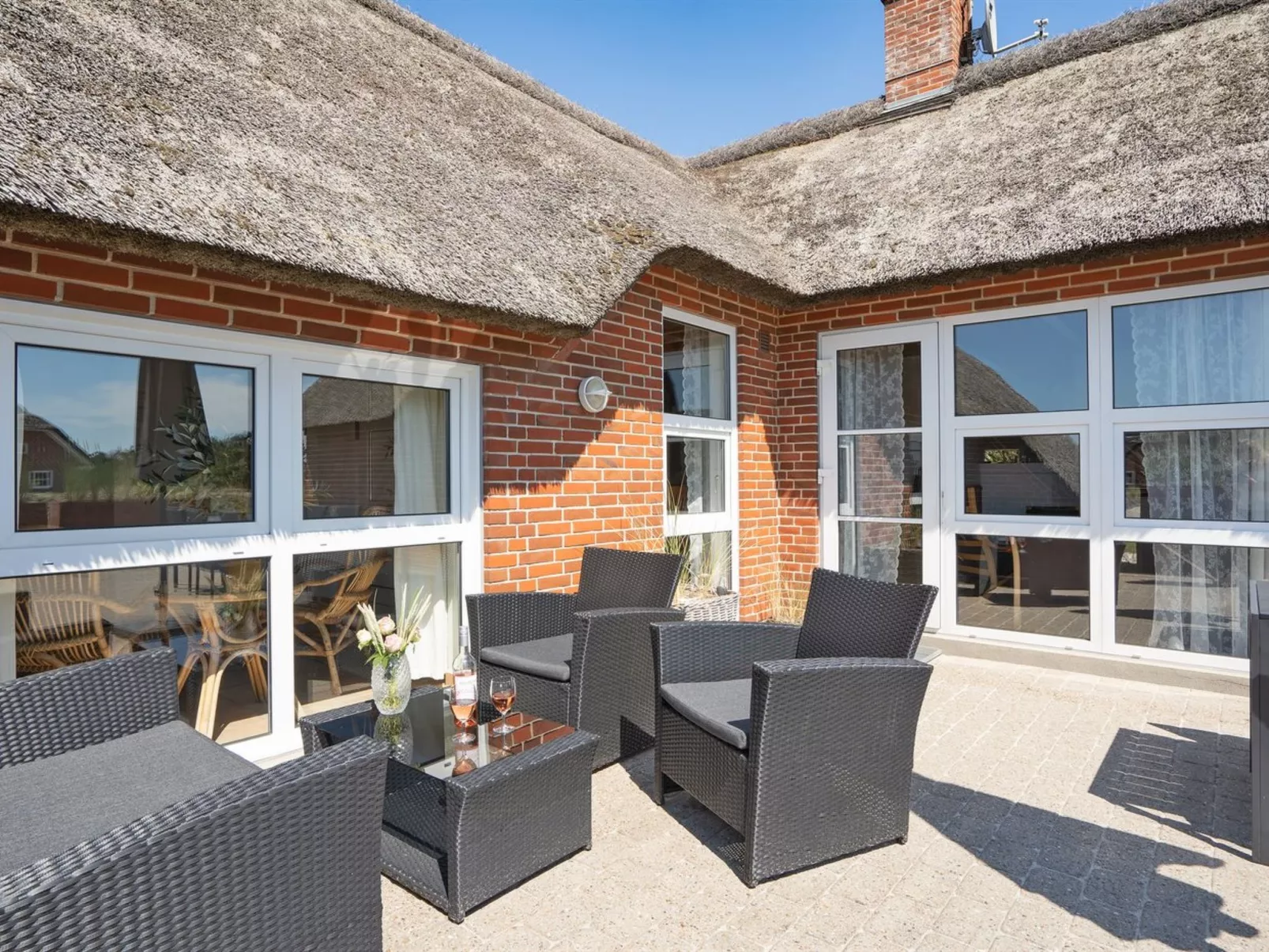 "Viana" - 100m from the sea-Outside