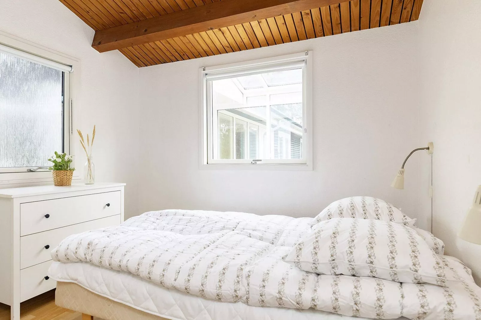 16 person holiday home in Humble-Indoor
