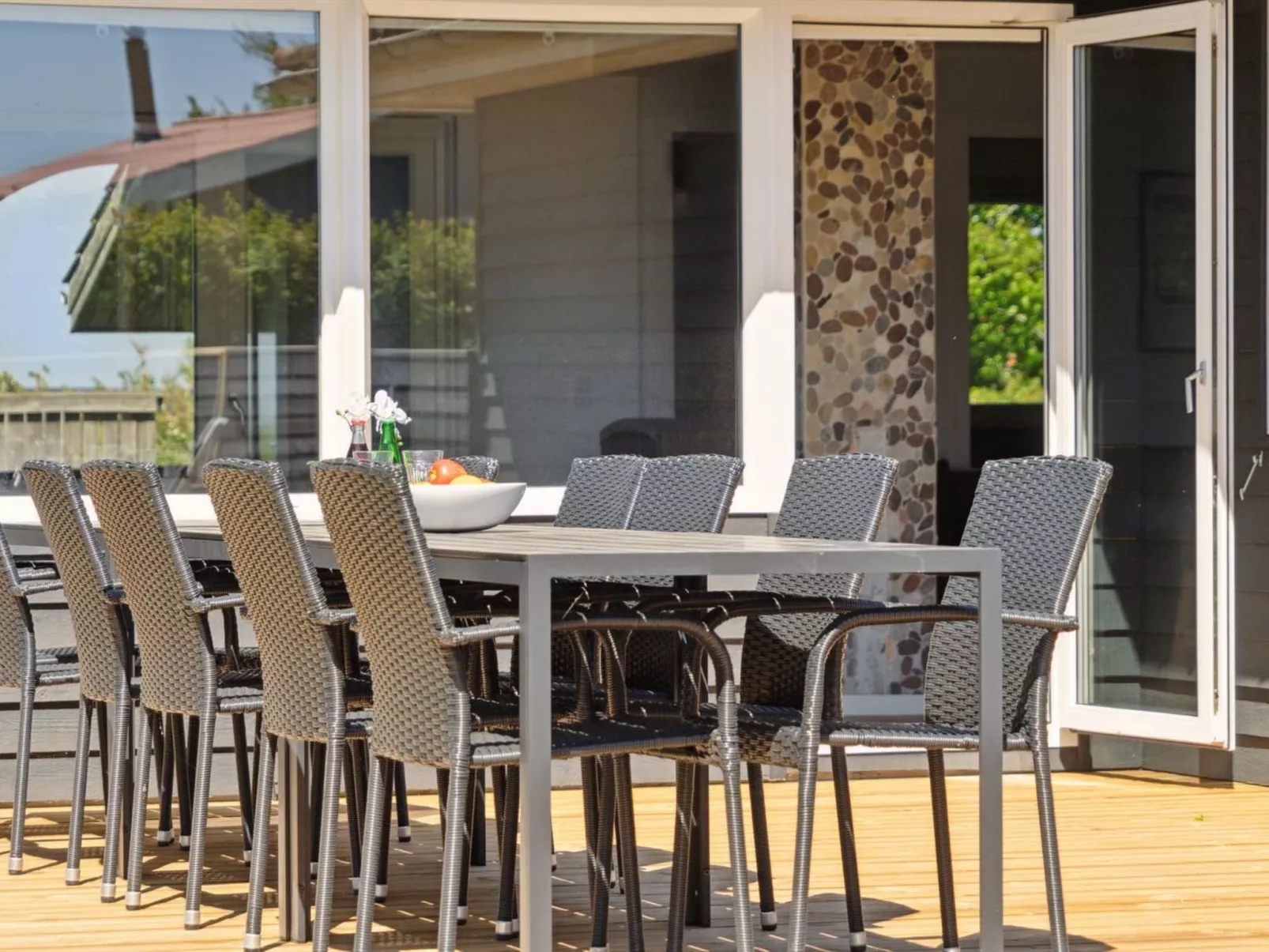 "Eunice" - 850m from the sea-Outside