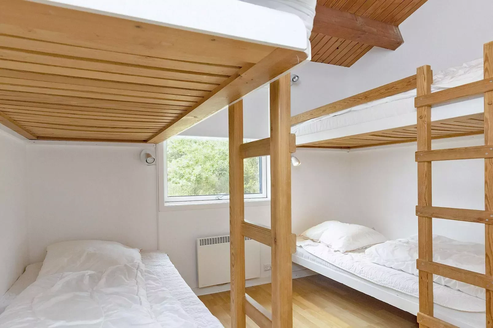 16 person holiday home in Humble-Indoor