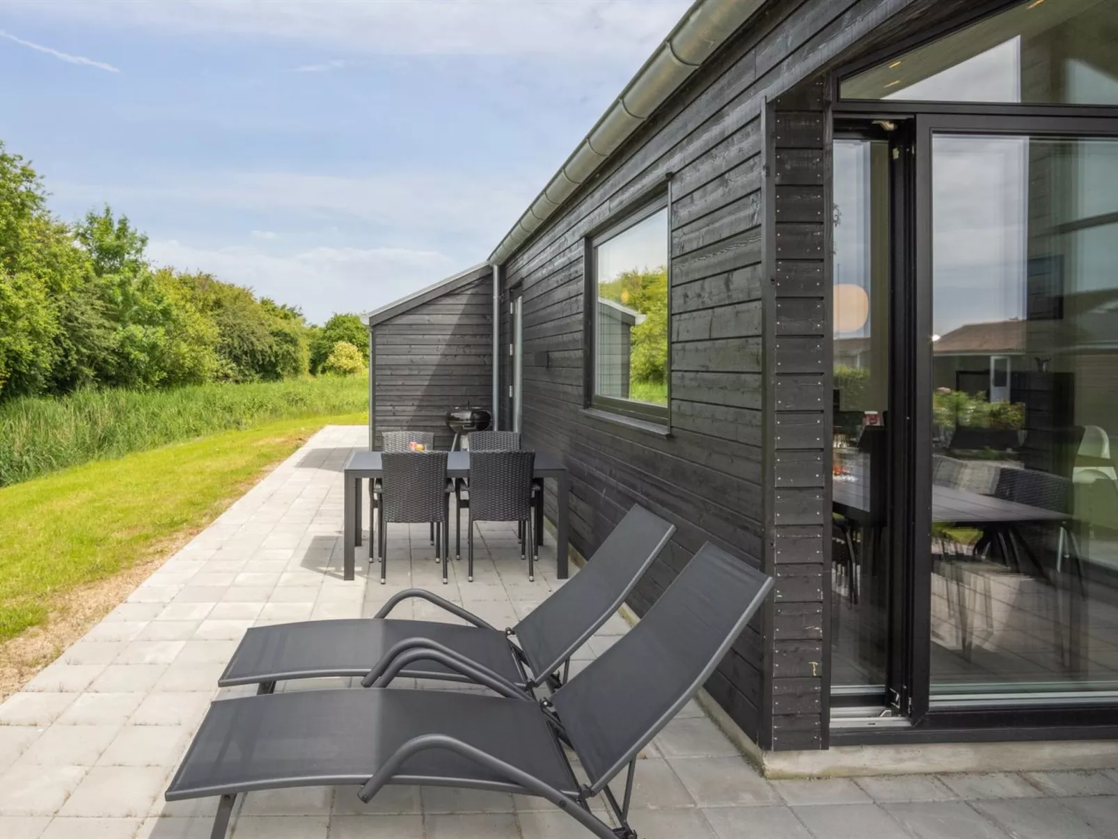 "Stygg" - 75m from the sea-Outside