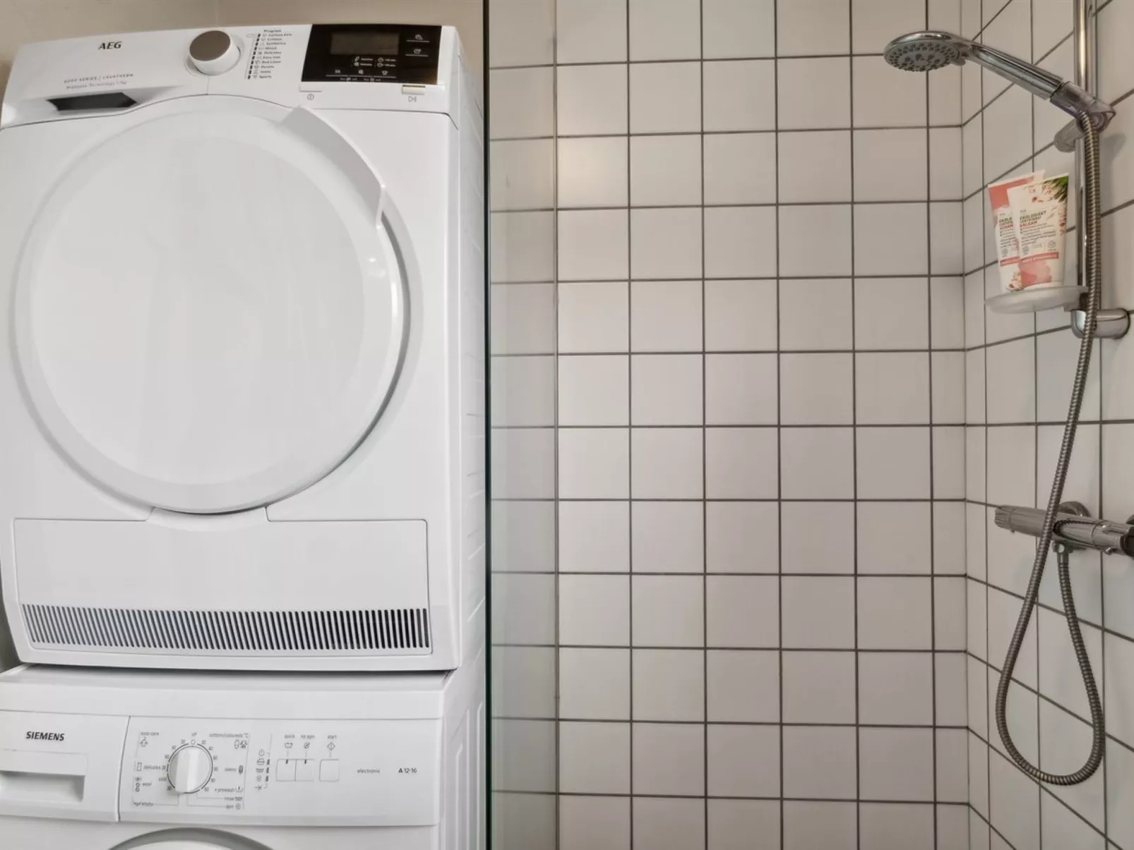 "Melin" - 2.8km from the sea-Dedans