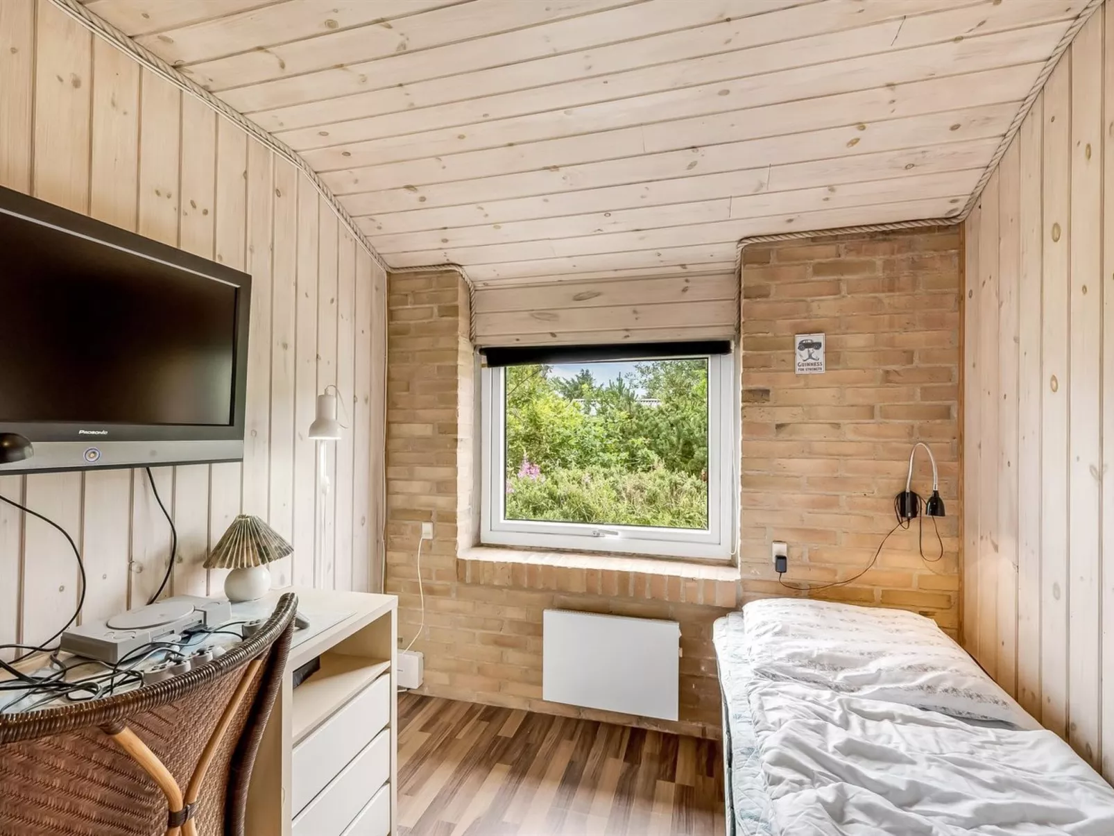 "Dorithea" - 1.3km from the sea-Drinnen