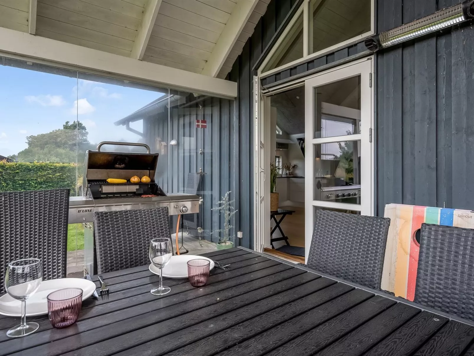 "Bernice" - 900m from the sea-Outside