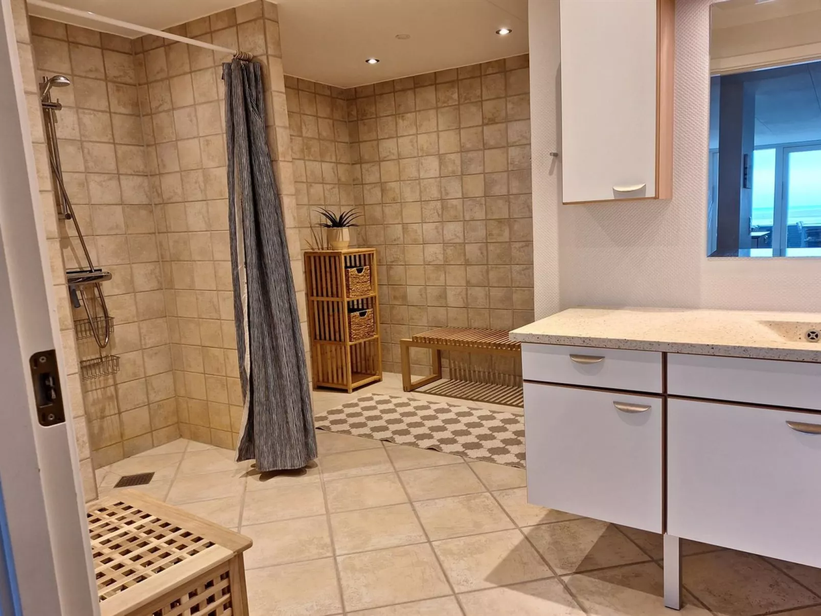 "Eleanore" - 25m from the sea-Inside