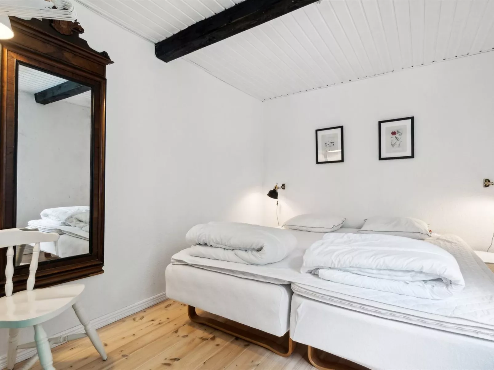 "Héléne" - 2.4km from the sea-Dedans