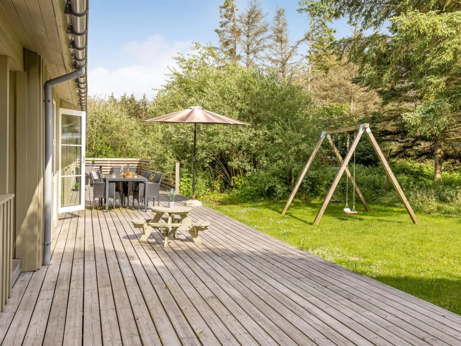 "Yngve" - 1.2km from the sea-Outside