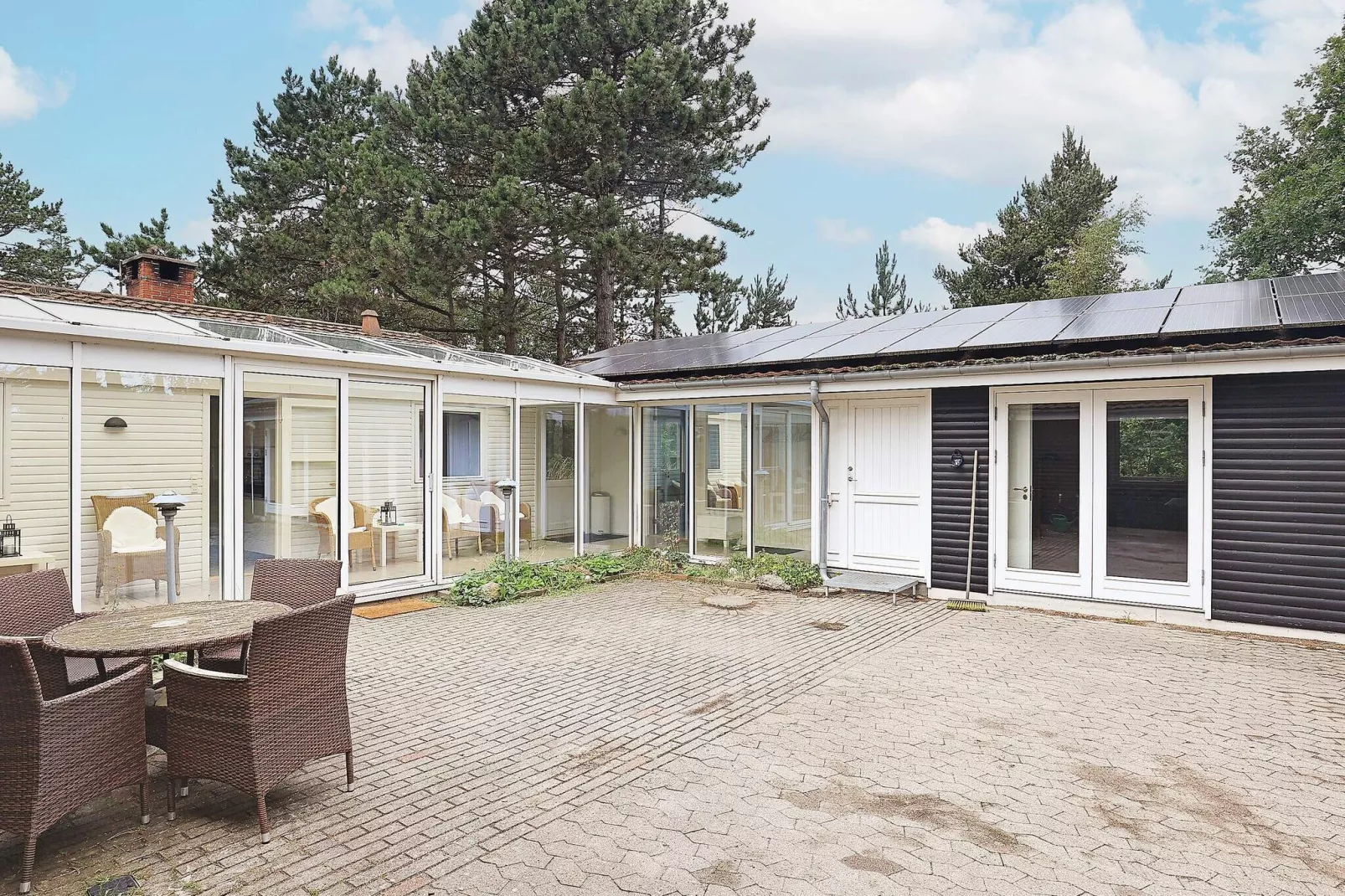 16 person holiday home in Humble-View