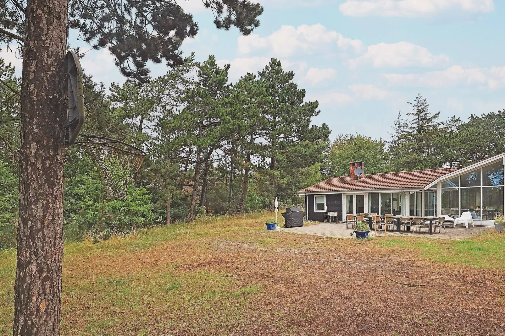 16 person holiday home in Humble-View