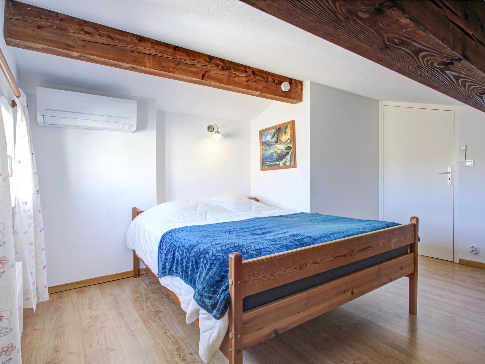 Villa 12 Cassin-Inside