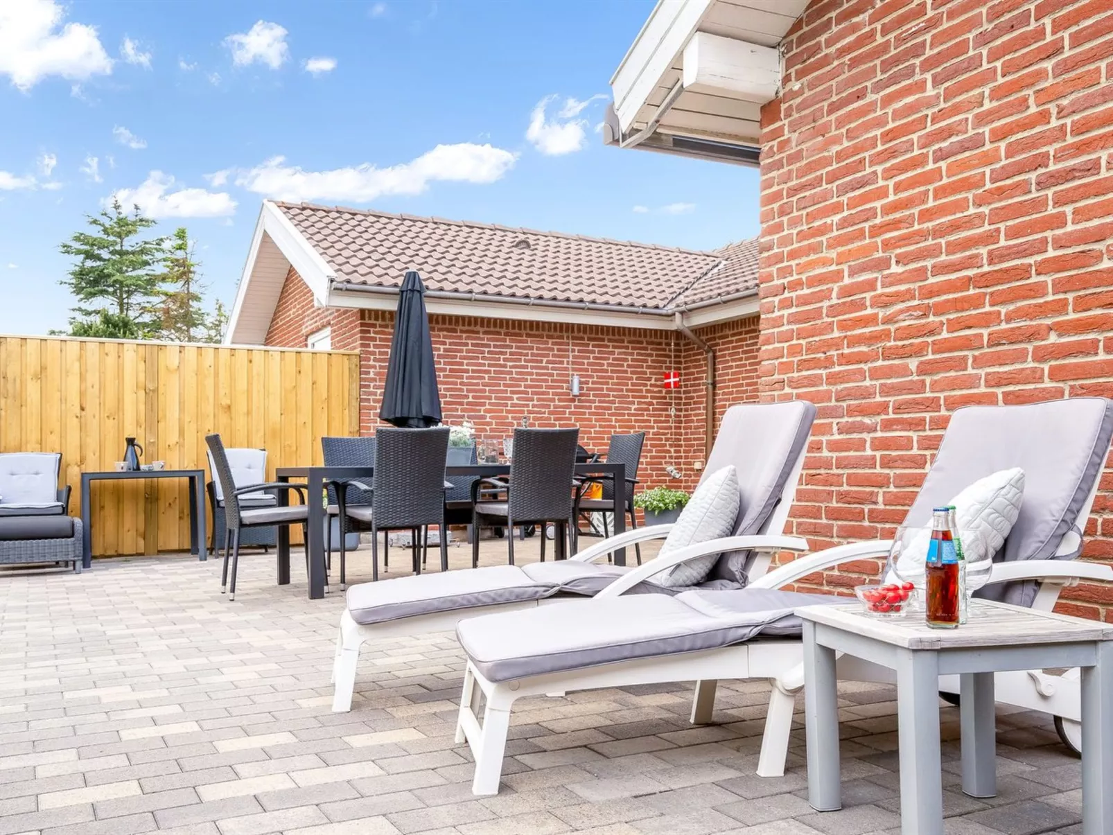 "Sulo" - 300m from the sea-Draußen