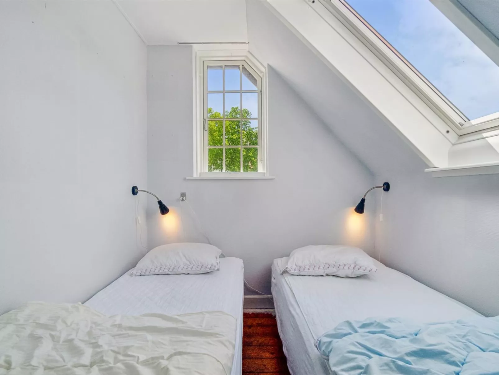 "Vanta" - 50m from the sea-Drinnen