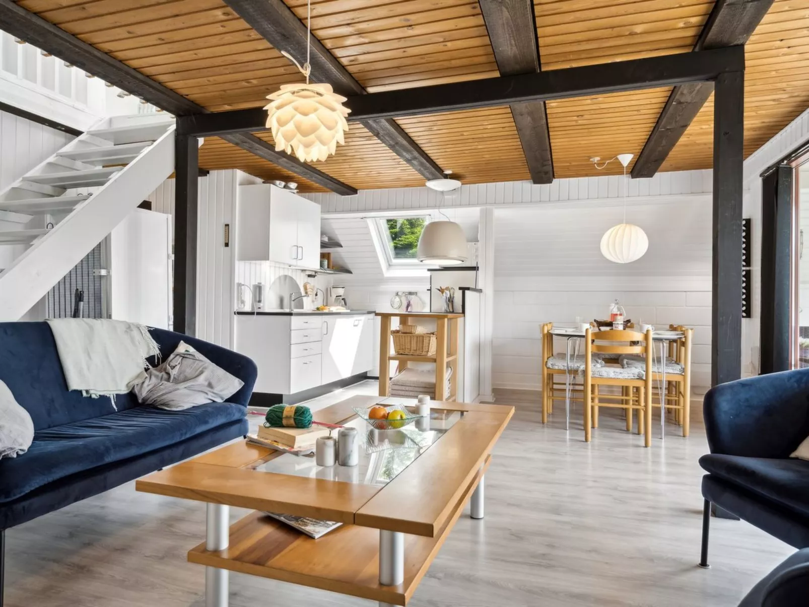 "Gunhilde" - 6km from the sea-Dedans