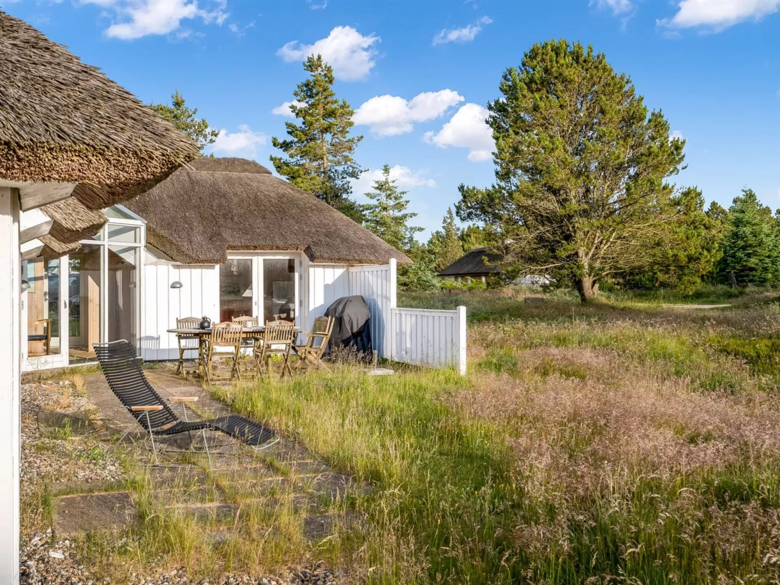 "Elenor" - 1.1km from the sea-Draußen