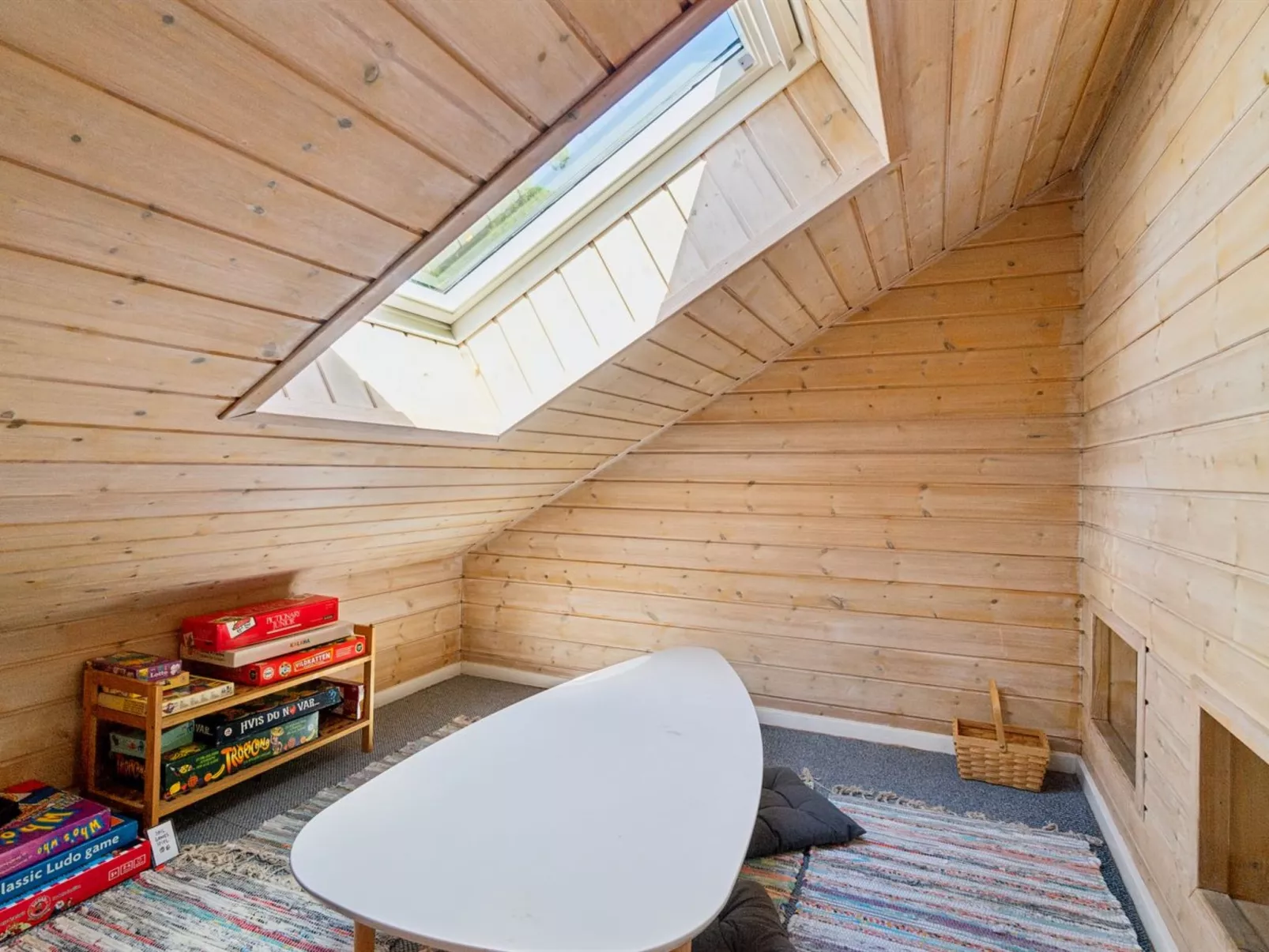 "Auvo" - 200m from the sea-Drinnen