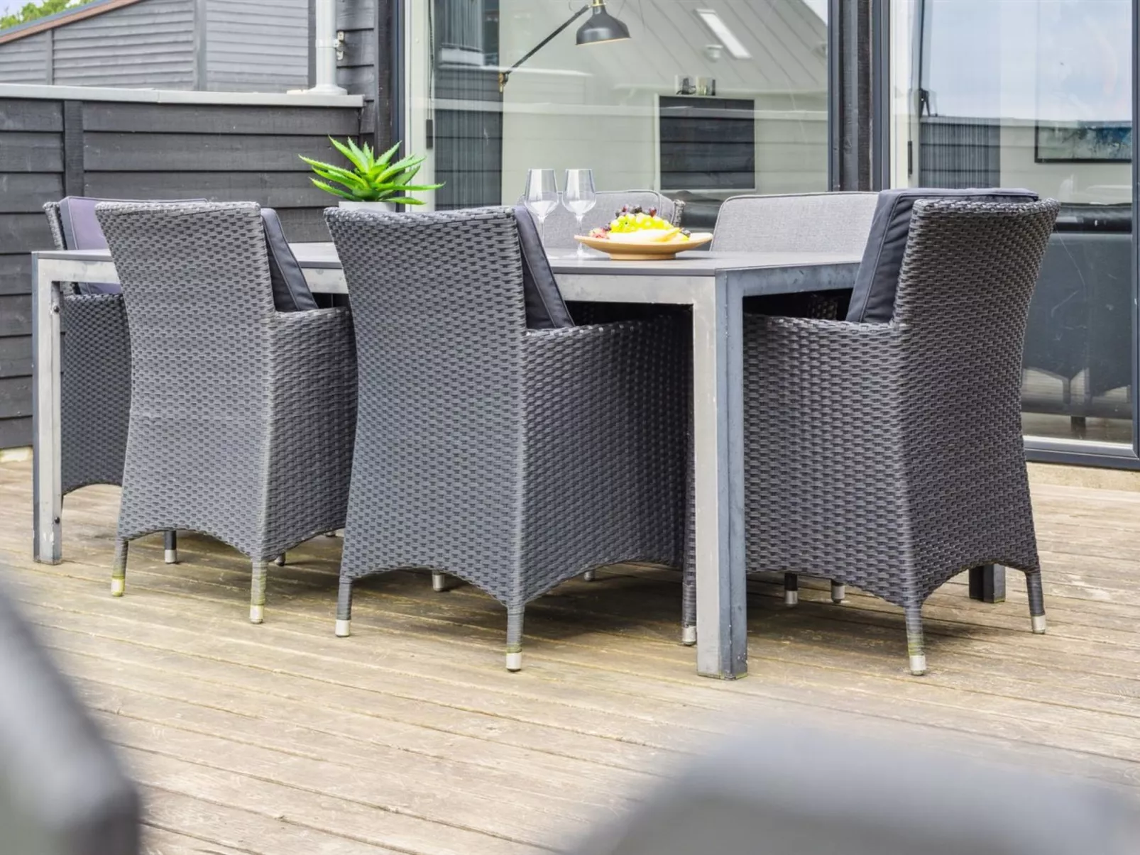 "Ingebrit" - 1.4km from the sea-Draußen