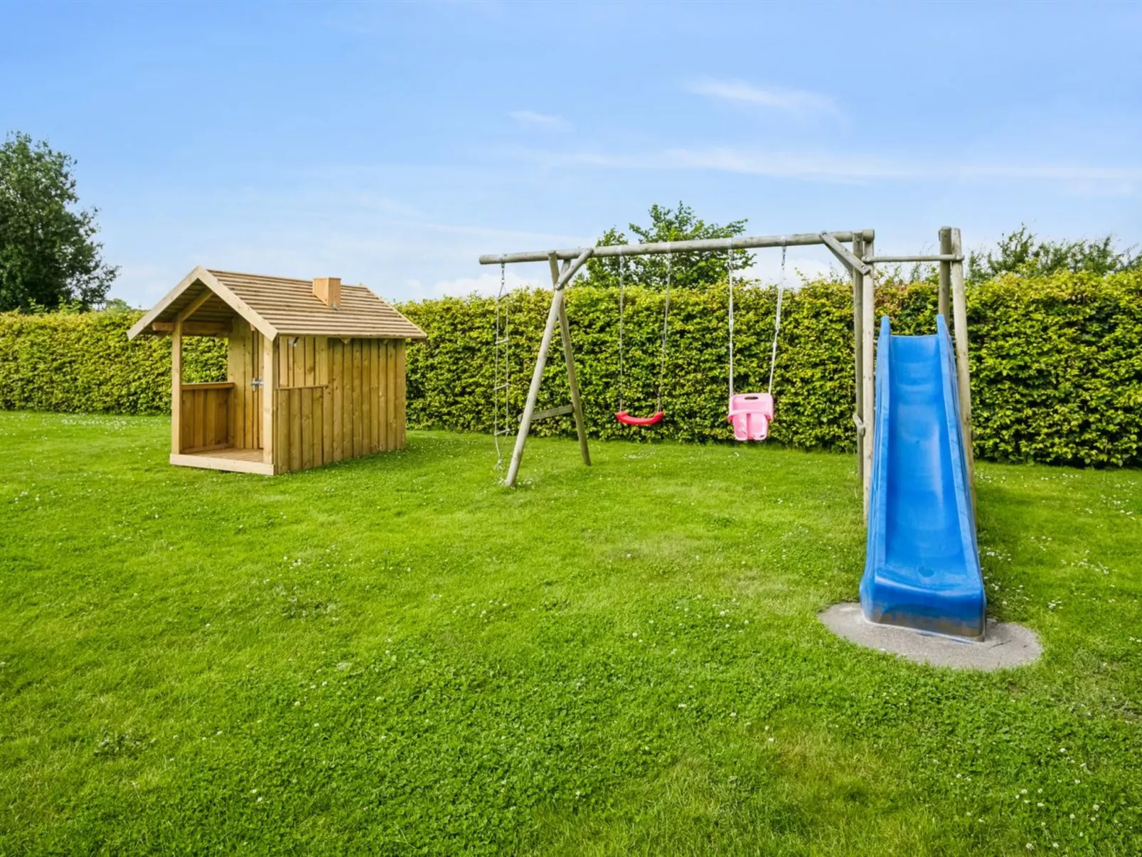 "Gloria" - 500m from the sea-Outside