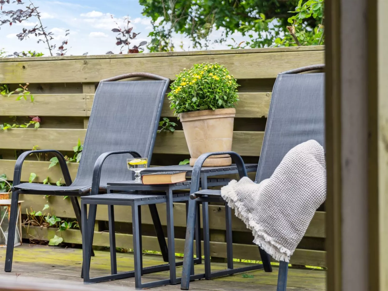 "Konsta" - 50m from the sea-Draußen