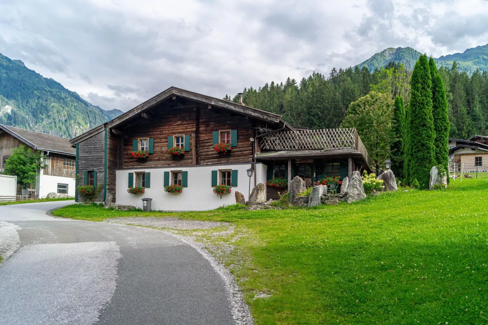 Bauernhaus Bachler-Exterior summer