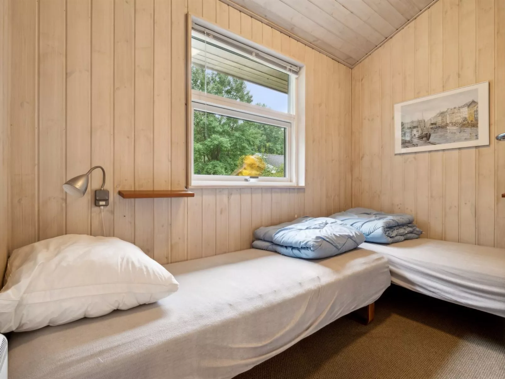 "Emmie" - 1.2km from the sea-Inside