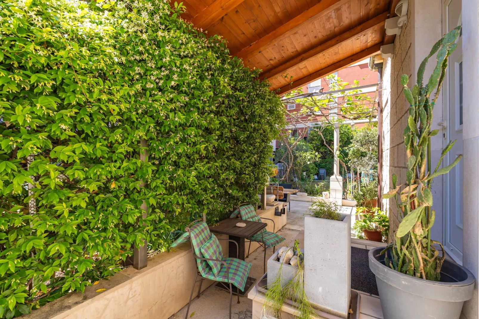 Apartments and Room Frane- Standard Studio with Terrace-Outdoor