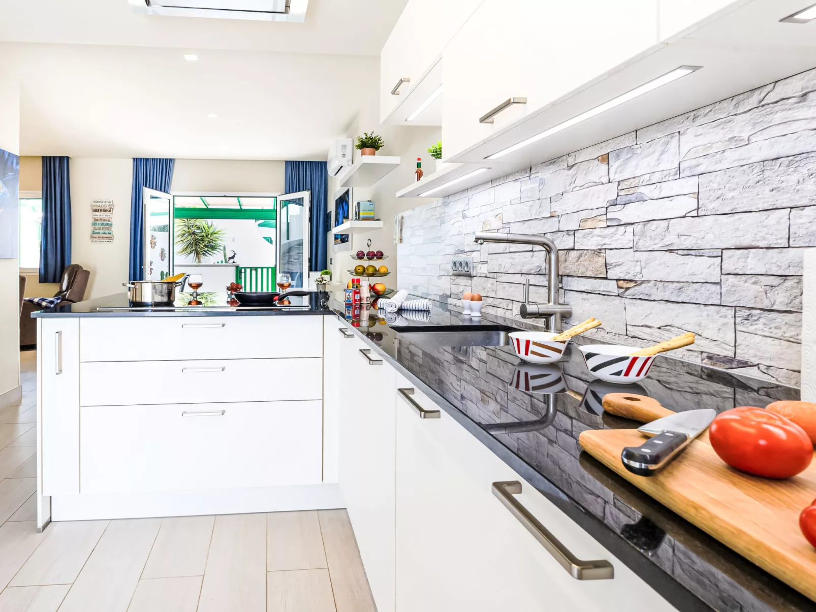 Casa Amarilla Begoña-Dedans