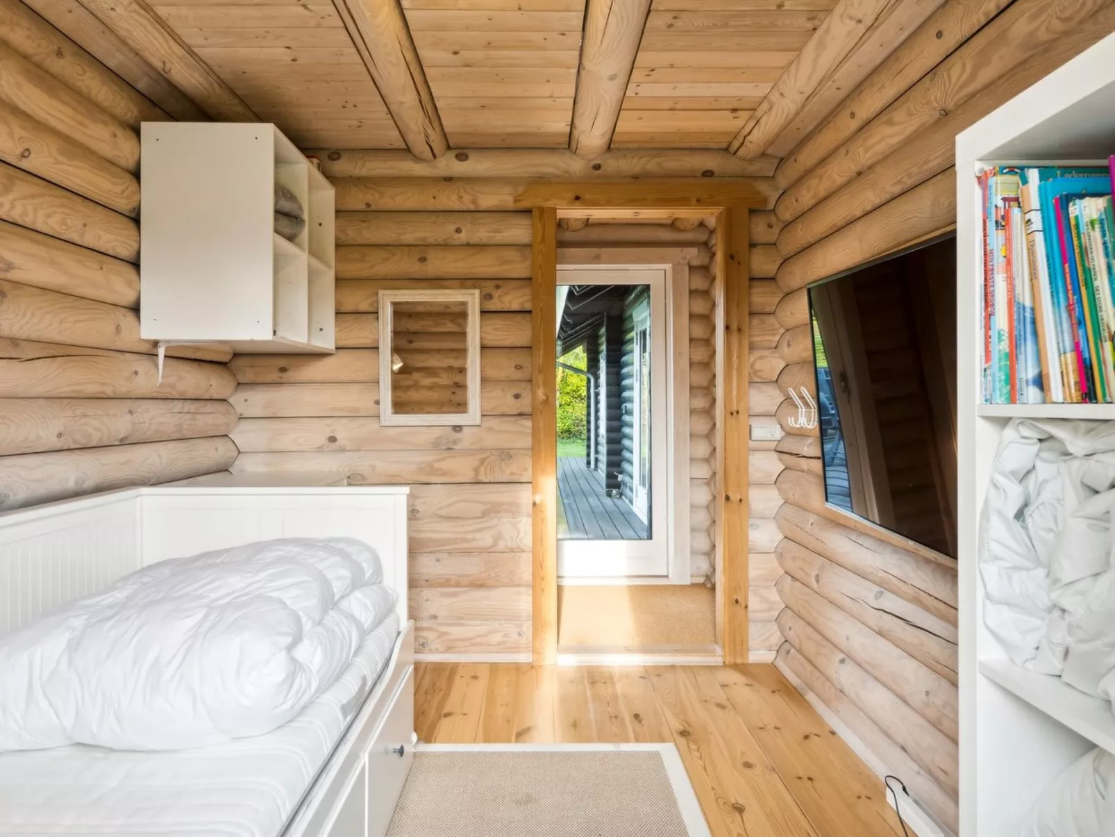 "Hjorthung" - 2km from the sea-Inside