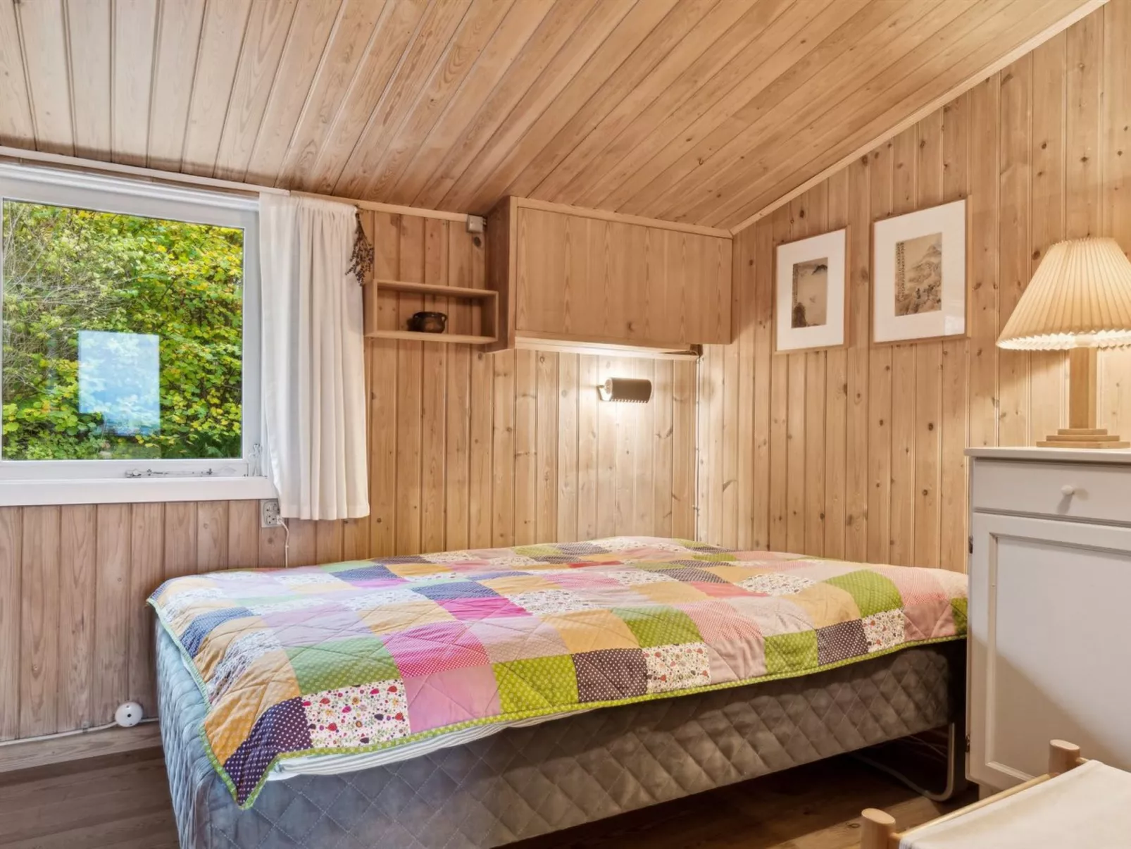 "Adelbert" - 600m to the fjord-Inside