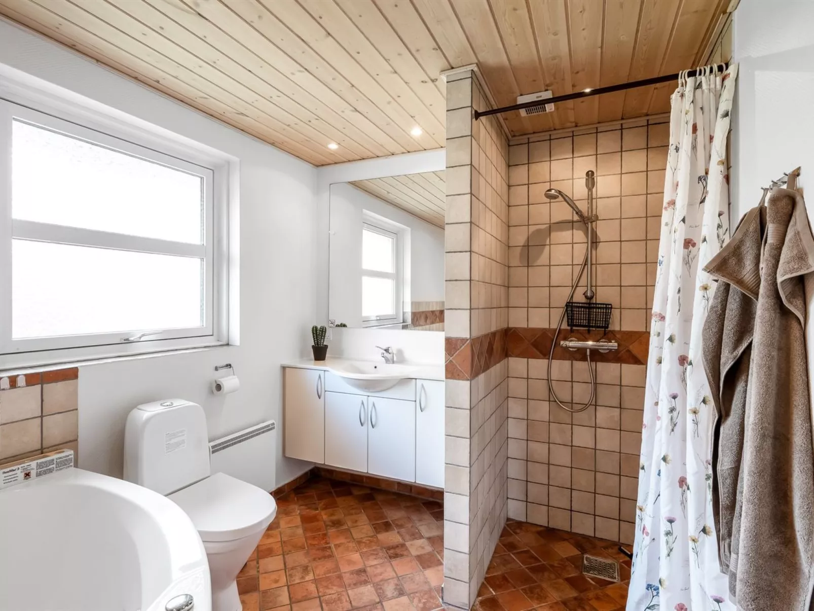 "Thorger" - 550m from the sea-Inside