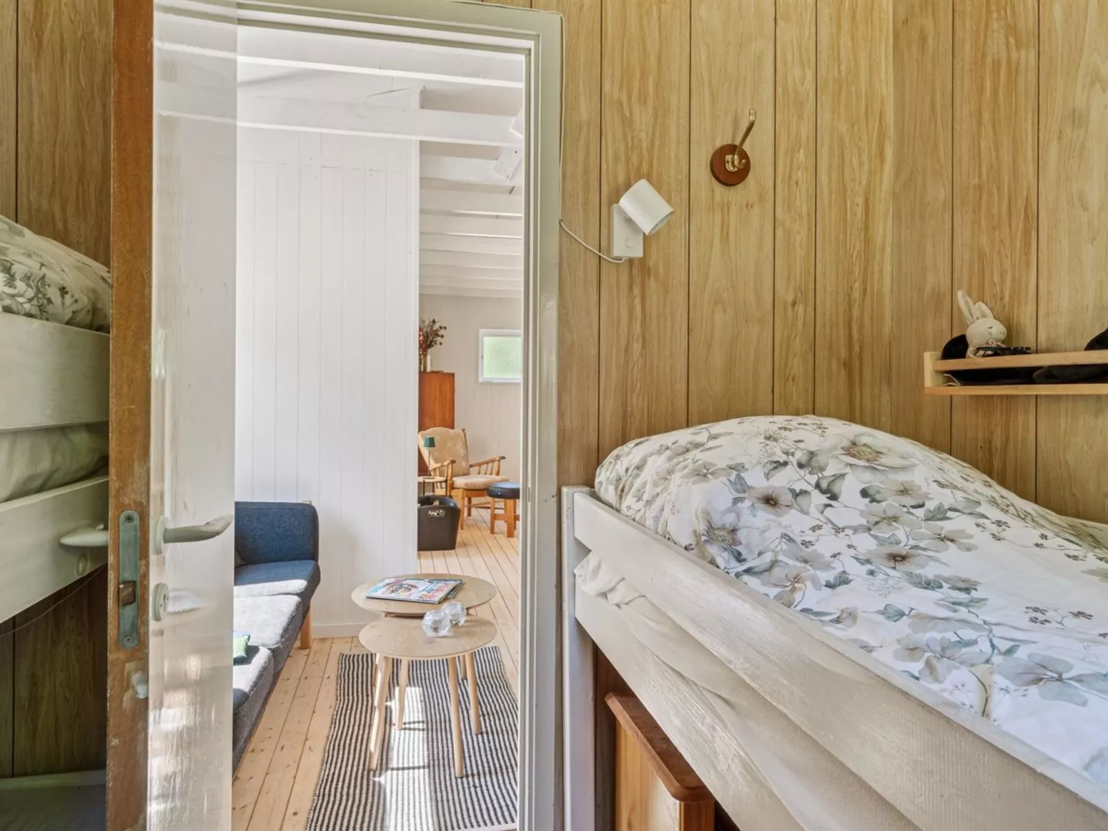 "Jovana" - 150m to the fjord-Inside