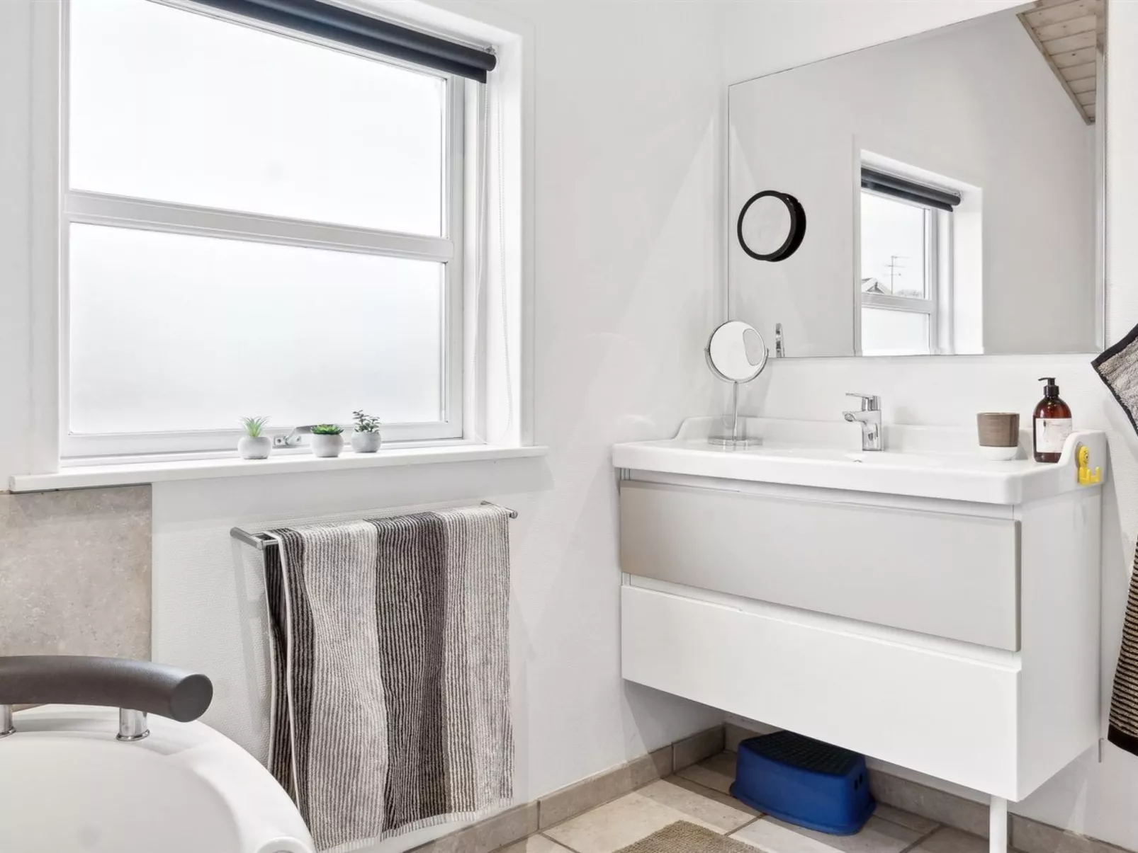 "Aira" - 200m from the sea-Inside