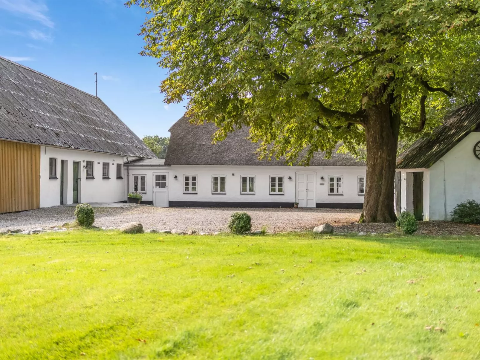 "Vinni" - 25km from the sea-Draußen