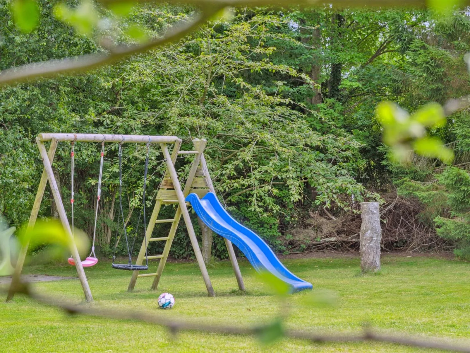 "Mark" - 1.2km from the sea-Outside