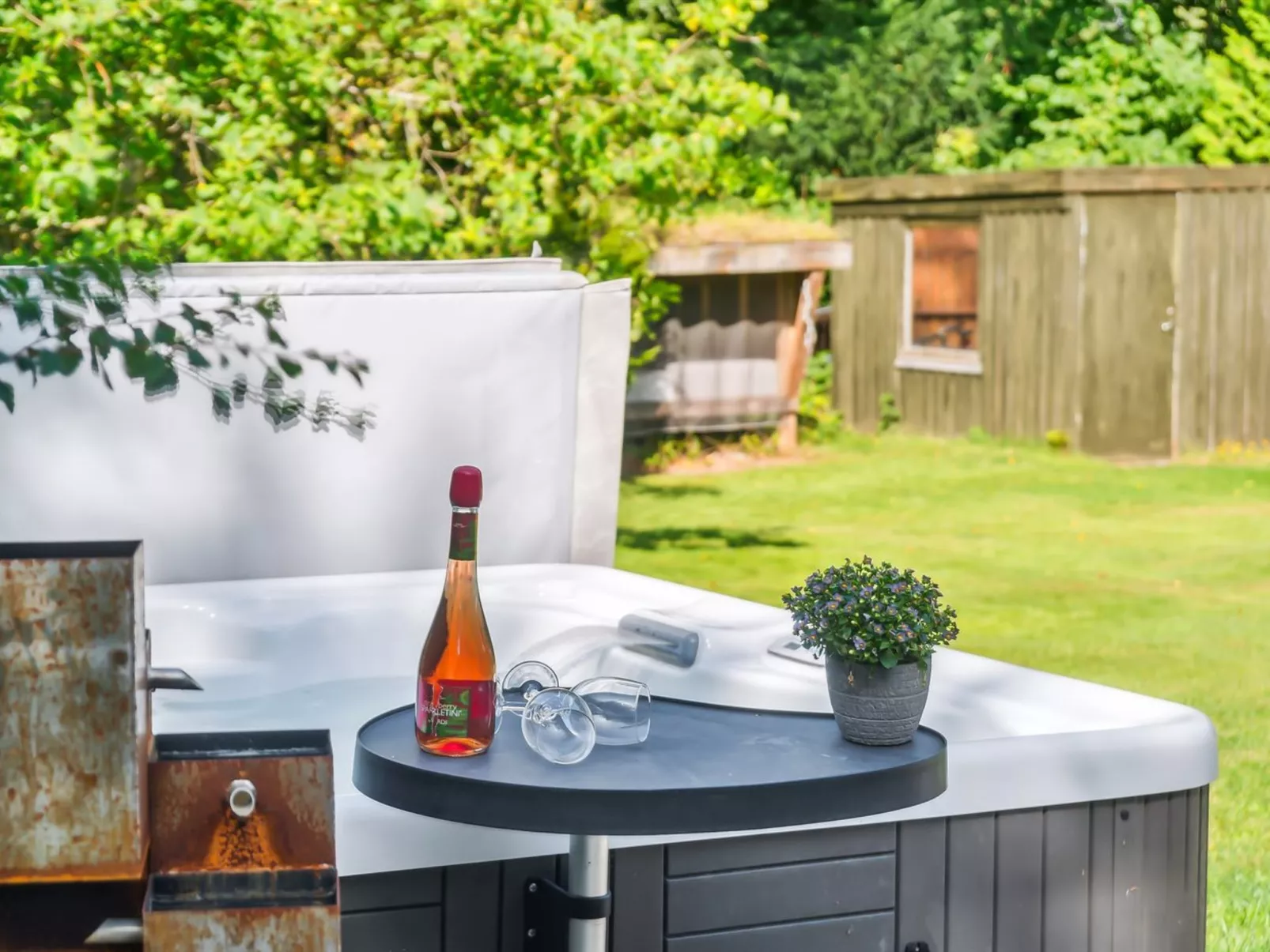 "Hjalmine" - 1.4km from the sea-Inside