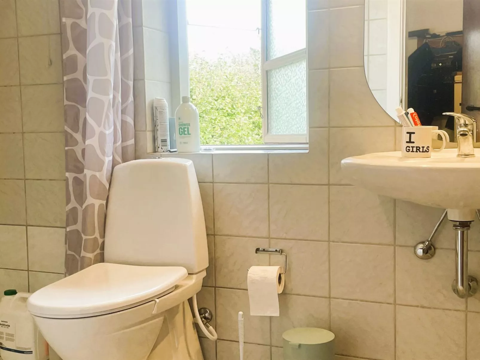 "Agla" - 2.5km from the sea-Drinnen