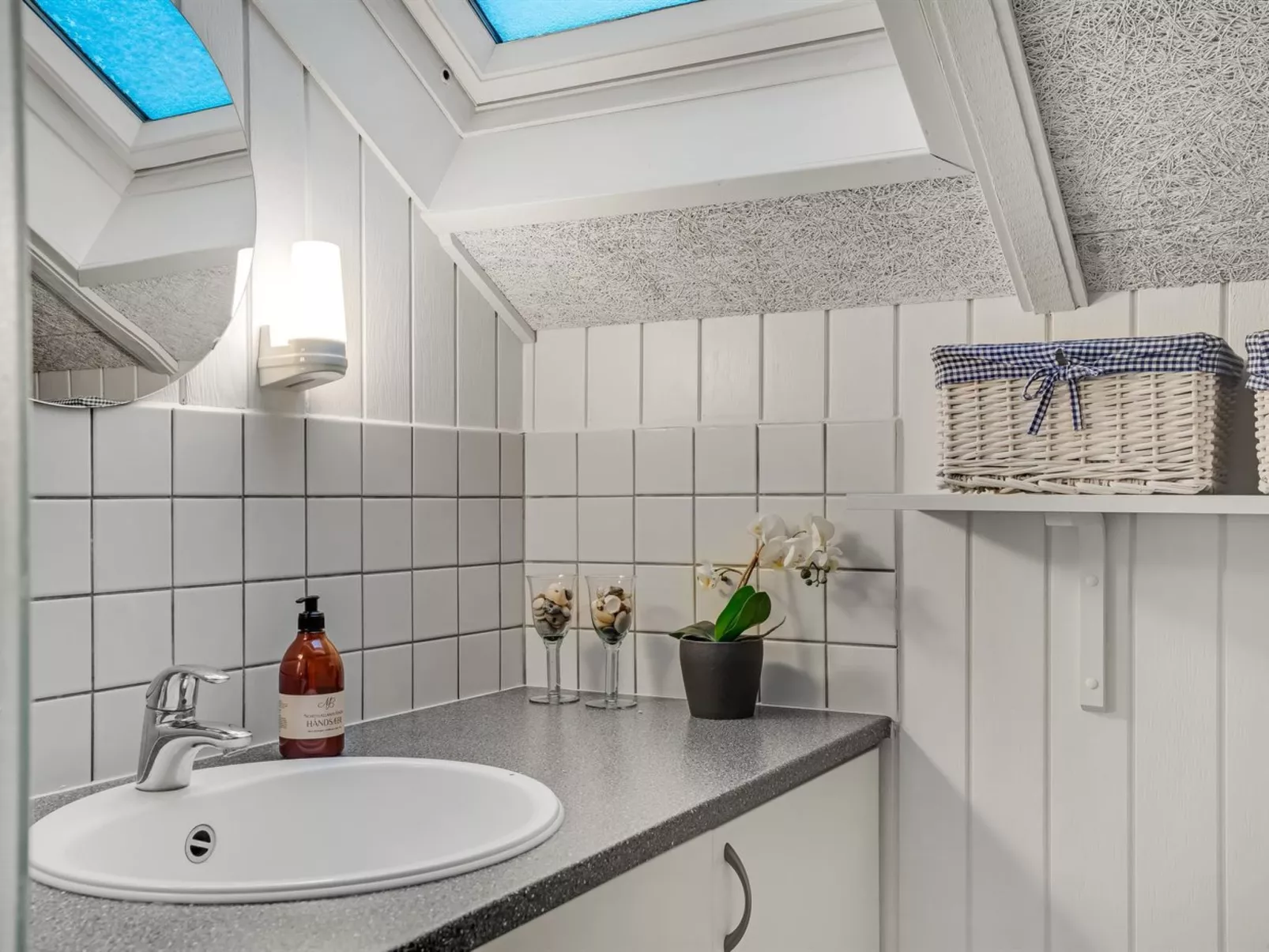 "Mimi" - 120m from the sea-Dedans