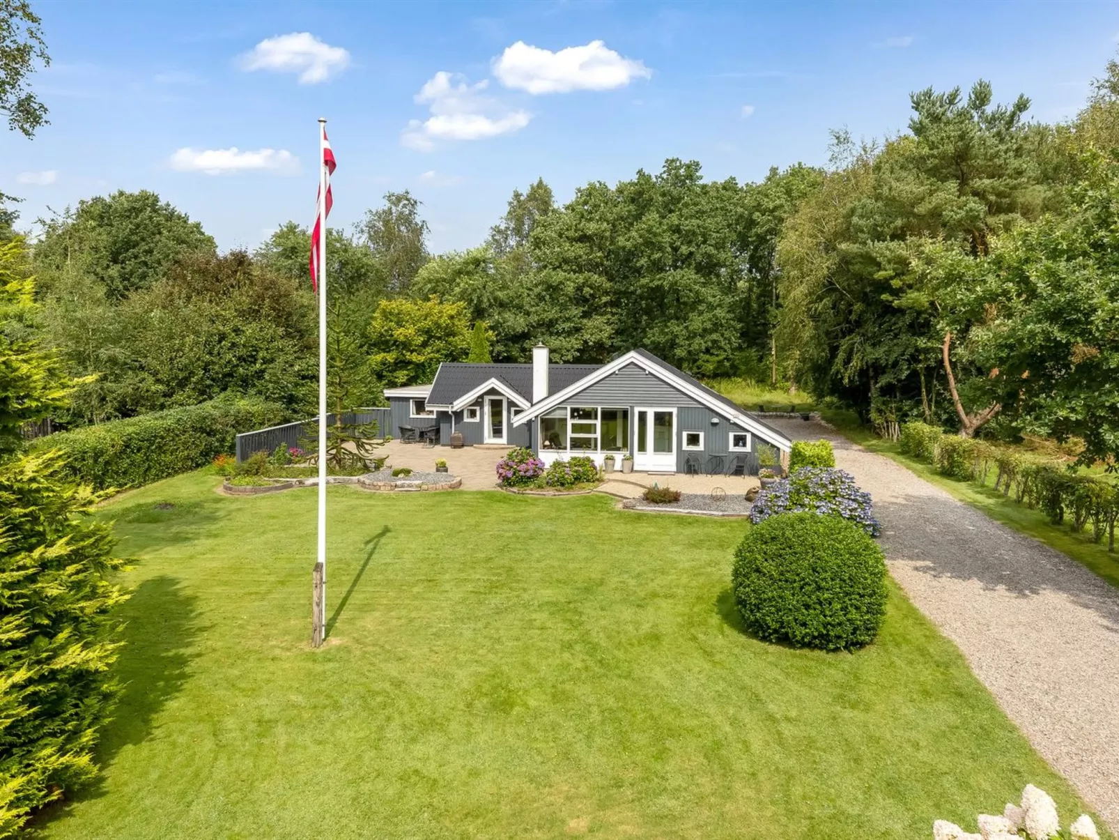 "Lenya" - 33km from the sea-Draußen