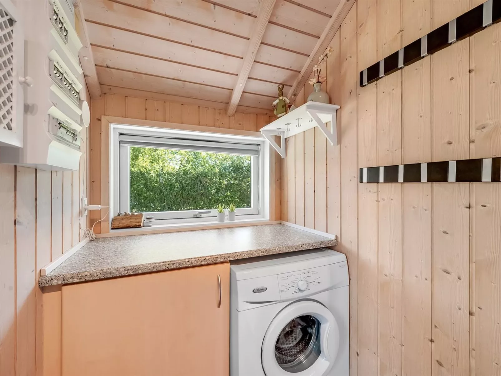 "Kuisma" - 1.1km to the fjord-Dedans