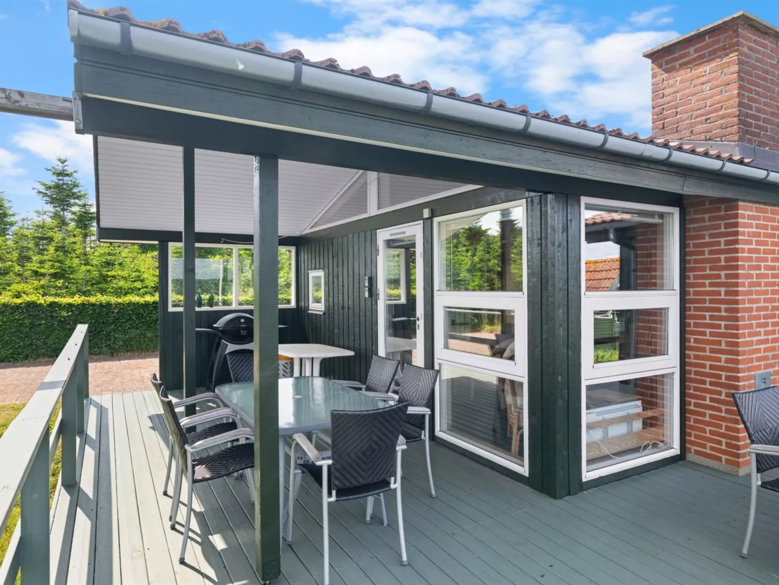 "Slava" - 75m from the sea-Outside