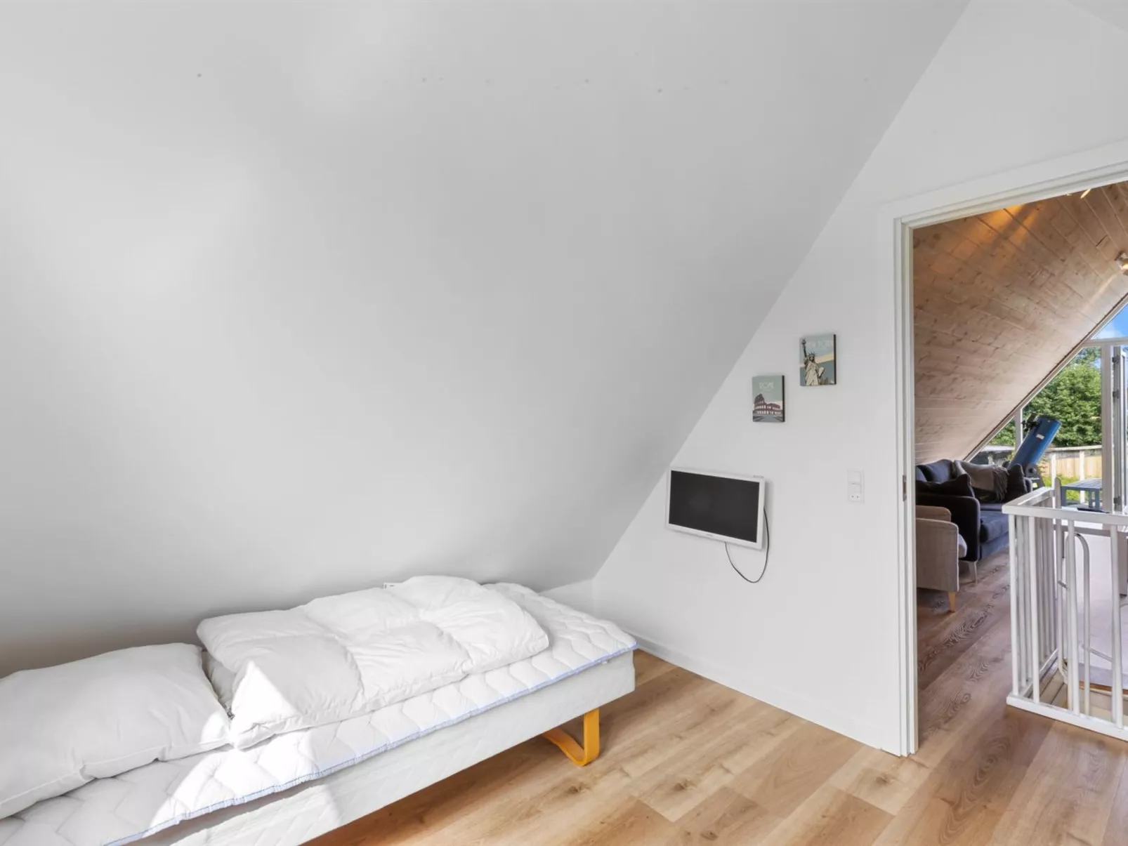 "Næwe" - 100m from the sea-Inside