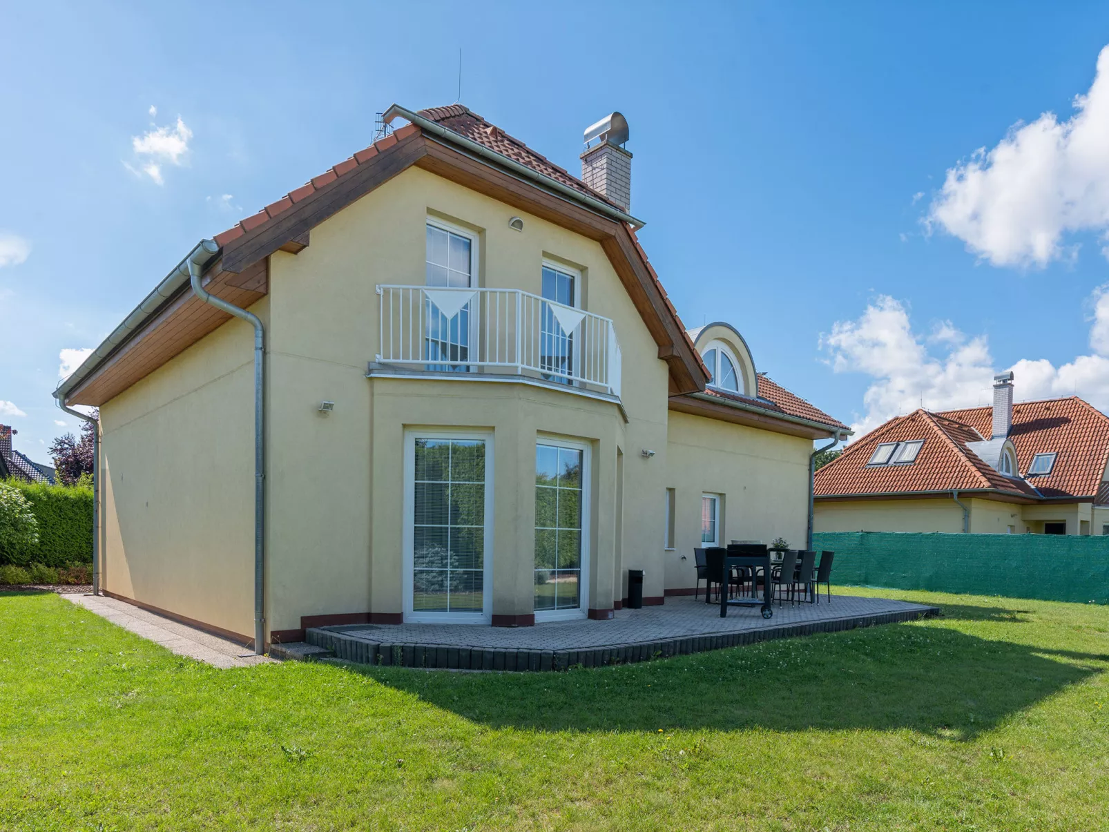 Garden & Terrace Villa-Draußen