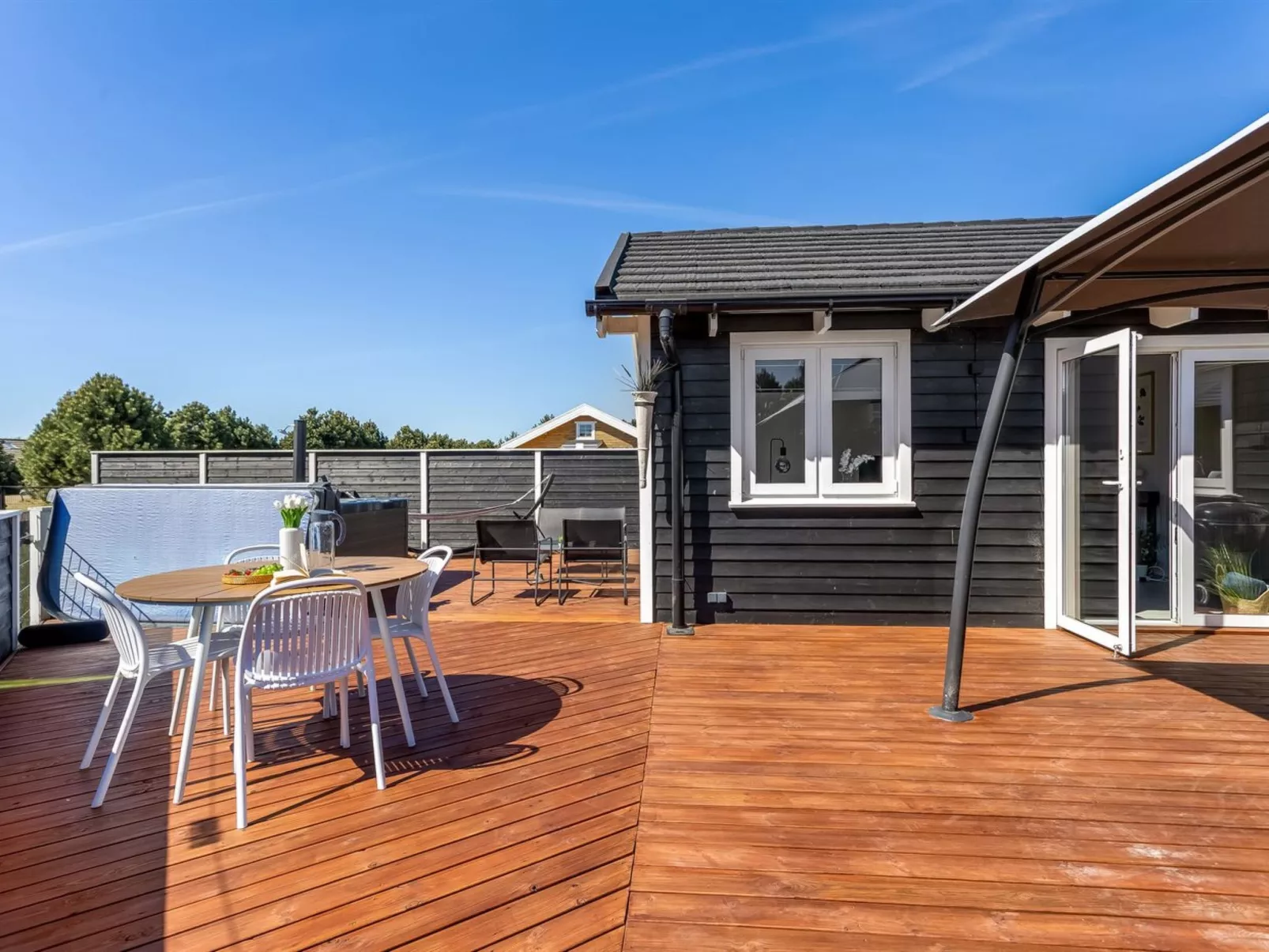 "Amdi" - 1.3km from the sea-Outside