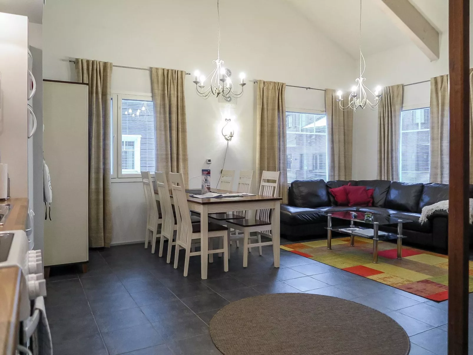 Alte levi dali-Drinnen