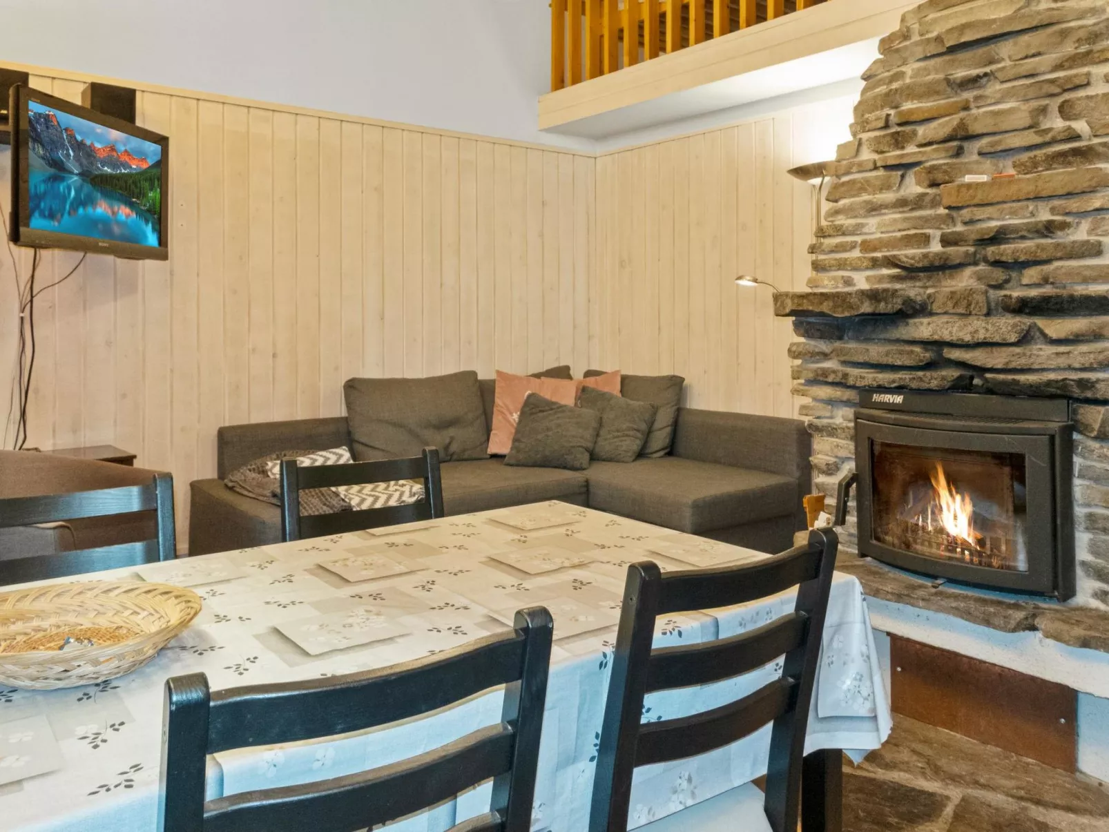 Riekonraito a1-Inside