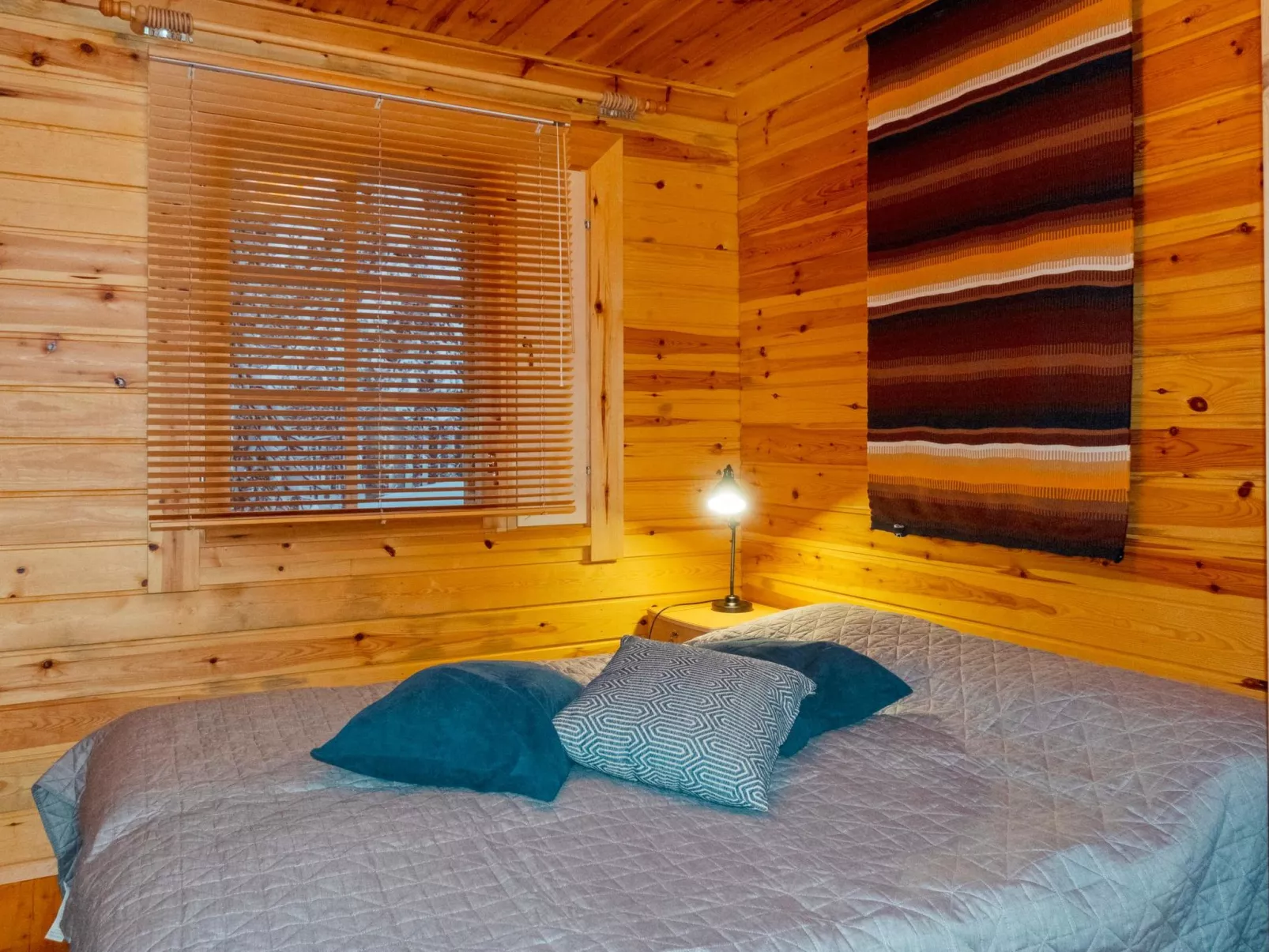 Tunturitupa kuolpuna-Inside