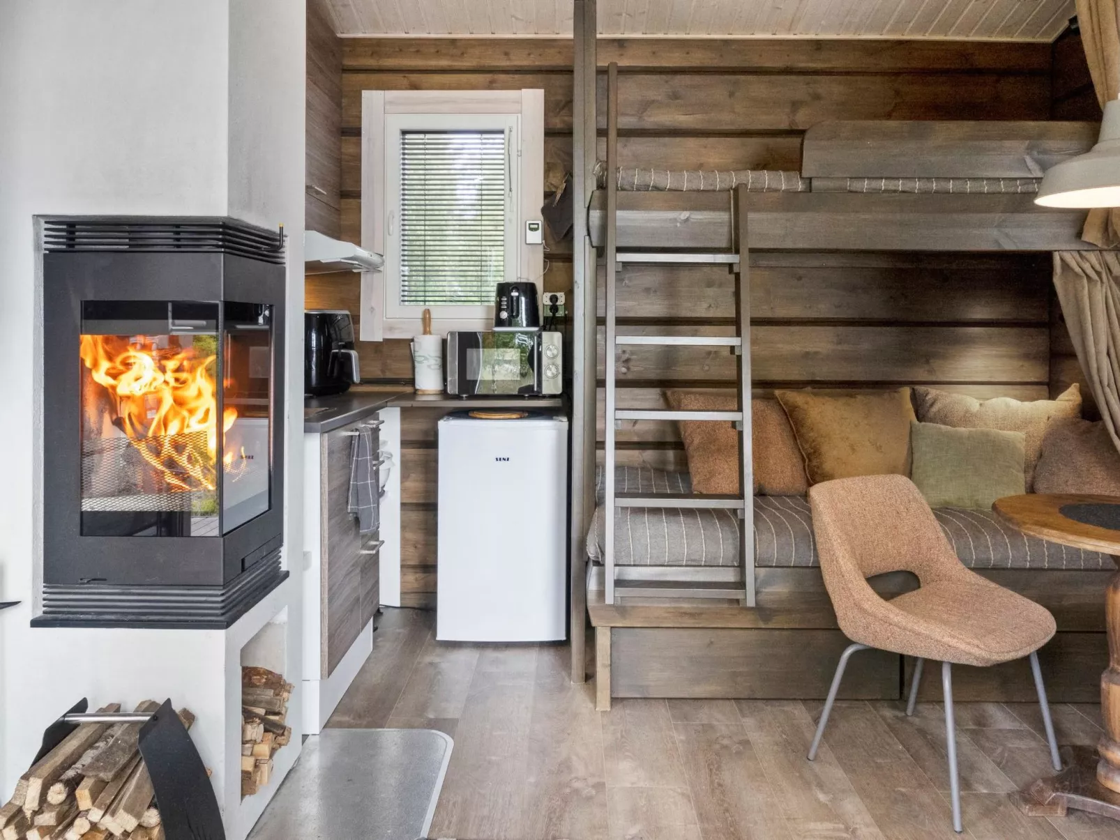 Lystikämän elämys-Inside