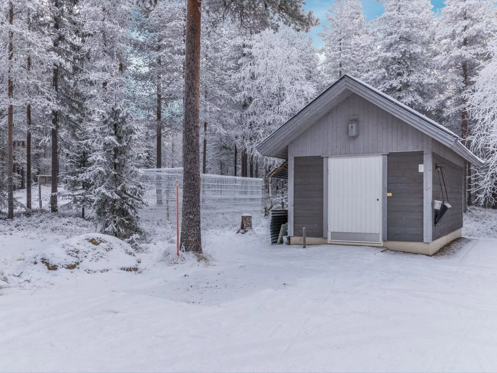 Aslakin helmi b-Drinnen