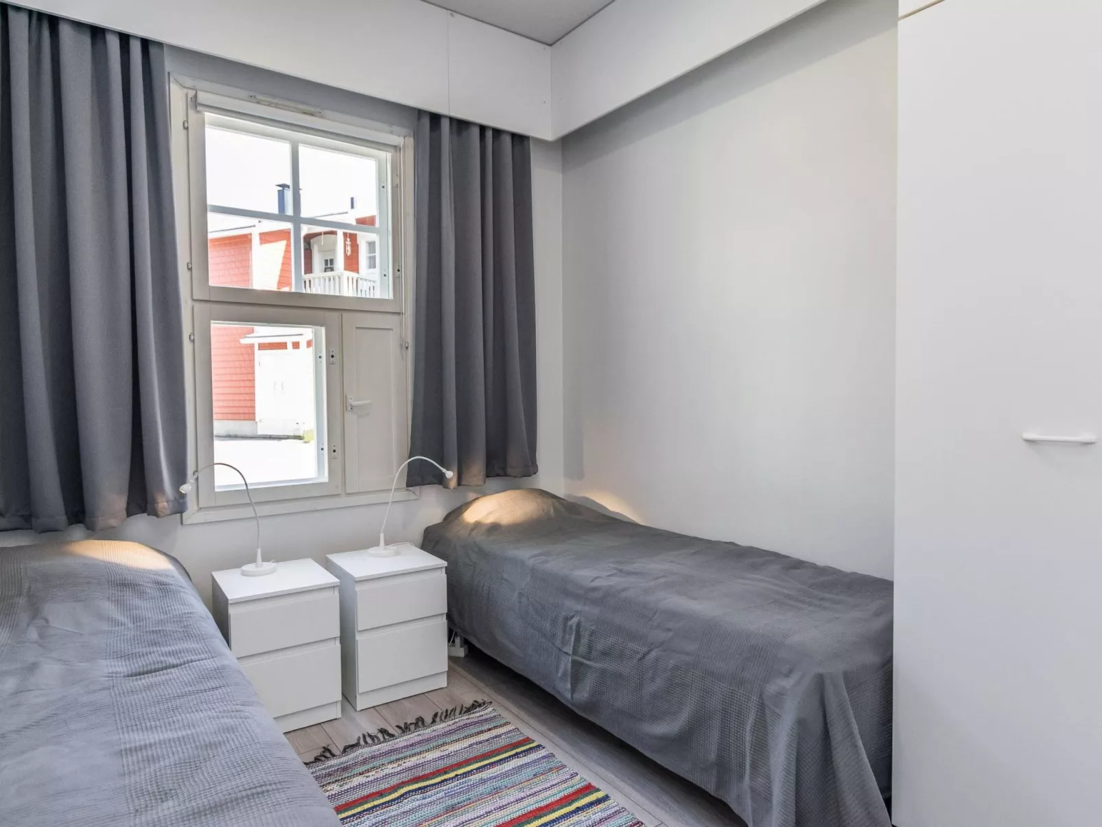 Moitakuru b24-Drinnen