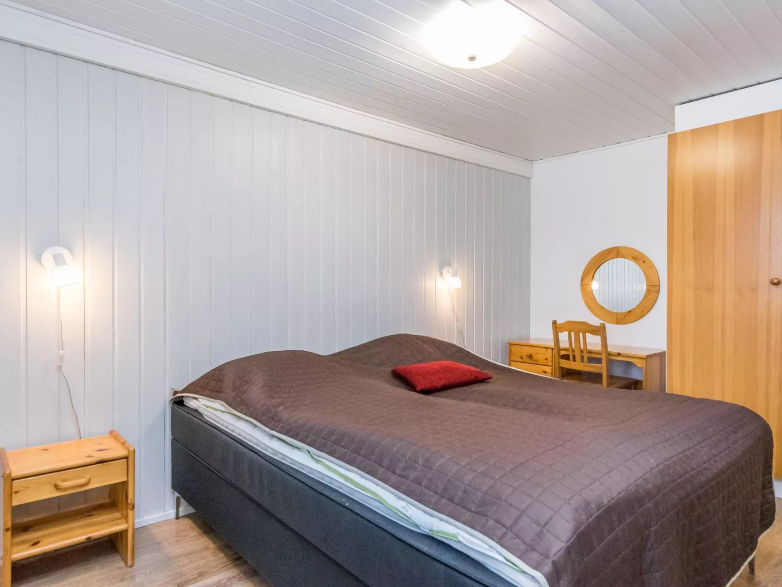 Saarihely a 5-Inside